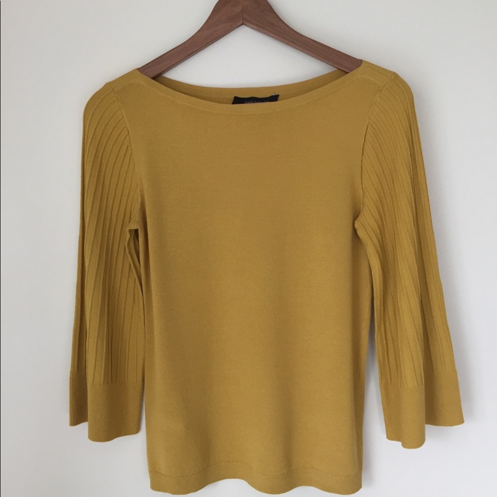 Ann Taylor knit top 3/4 length sleeves